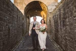 22-bride-groom-charles-fort-arch