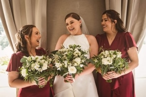 bride-bridesmaids-flowers-laughing-maryborough